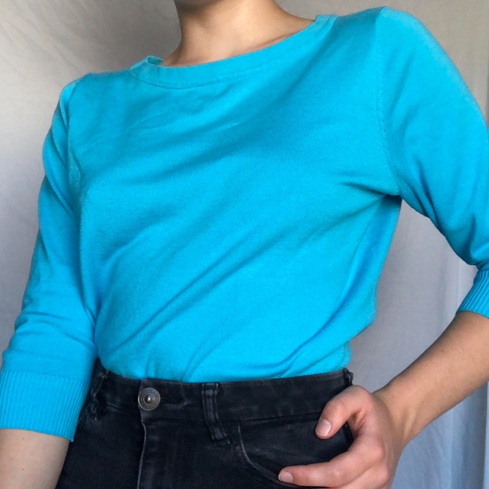 Blue sweater top